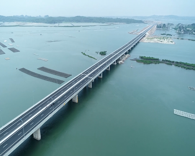 Ngắm cầu 7.000 tỉ và cao tốc Hạ Long - Hải Phòng trước ngày thông xe