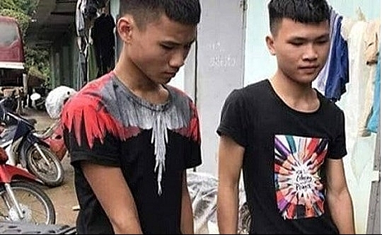 Lạng Sơn: Hai thanh niên "10x" vận chuyển pháo nổ 