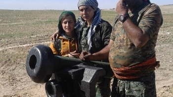 Bị Mỹ “bán rẻ”, người Kurd ở Syria đang tự cứu lấy mình