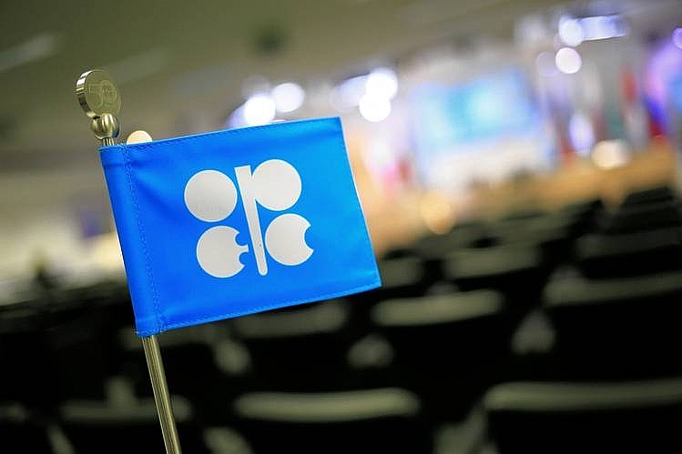 OPEC+ tỏ ra thận trọng