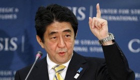 Thủ tướng Nhật Bản thề quyết không nhượng bộ