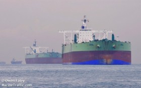 Iran lách cấm vận của phương Tây để xuất khẩu dầu