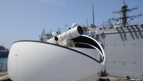 Mỹ lắp vũ khí laser trên tàu chiến