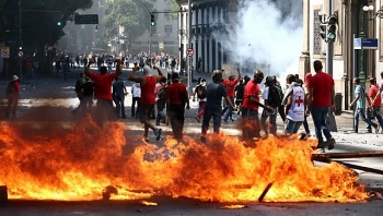 Brazil: Cảnh sát đình công, bạo loạn bùng phát