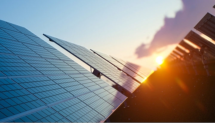 Pháp: Orange và Engie ký hợp đồng mua bán năng lượng tái tạo trong vòng 15 năm