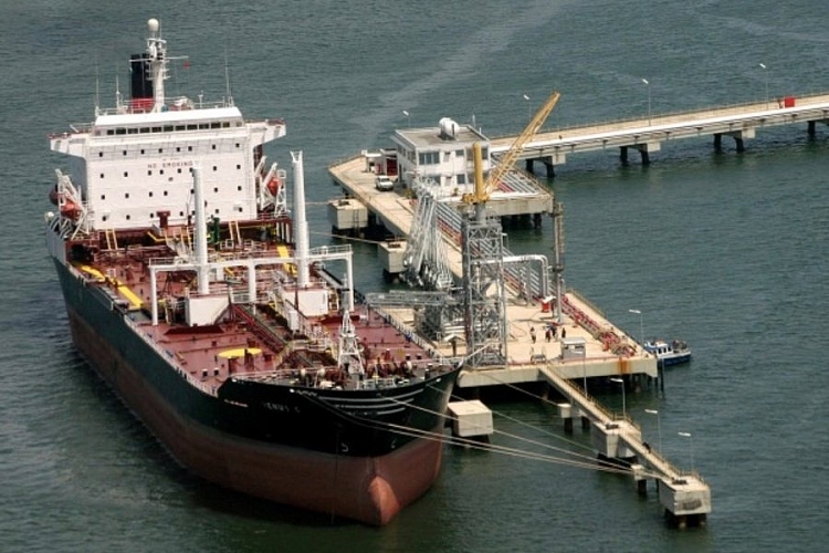 Nigeria mất đáng kể thị phần dầu khí
