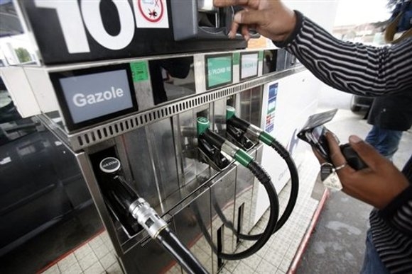Mỹ yêu cầu xăng phải sạch hơn