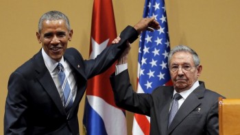 Ông Obama định "xoa đầu" Chủ tịch Raul?