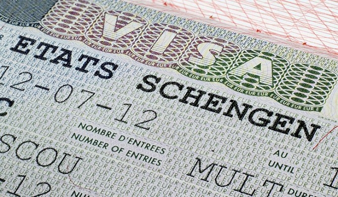 Châu Âu siết chặt visa với công dân Mỹ