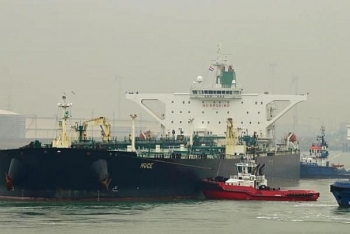 Mỹ trừng phạt 5 công ty UAE vận chuyển dầu Iran