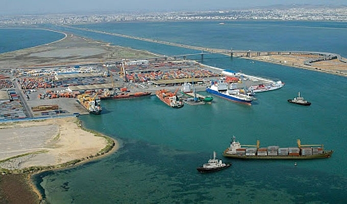 Tunisia đàm phán bán quyền khai thác cảng dầu Skhira