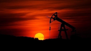 Sau một tháng đứng quanh mức 60 USD/thùng, giá dầu thô sẽ đi theo hướng nào?