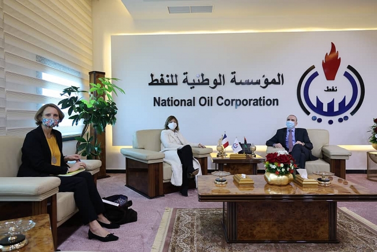 Pháp và Libya tăng cường hợp tác dầu mỏ