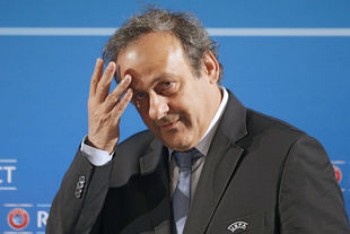 Michel Platini bất ngờ tuyên bố từ chức chủ tịch UEFA