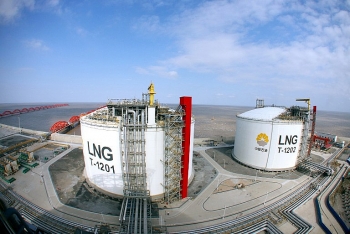 Nhu cầu LNG của Trung Quốc và Hàn Quốc tăng mạnh