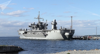 Tàu chỉ huy của Mỹ tiến vào biển Baltic làm gì?