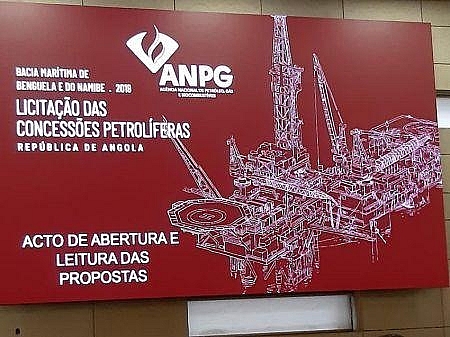 Angola mở thầu 9 lô thăm dò dầu khí trên đất liền
