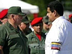 Venezuela bắt 9 người Colombia mưu sát tổng thống