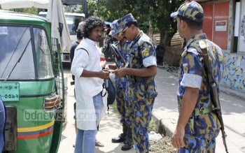 Bangladesh bắt 10.000 người liên quan đến khủng bố