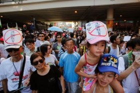 Dân HongKong biểu tình phản đối môn học “Lòng yêu nước”