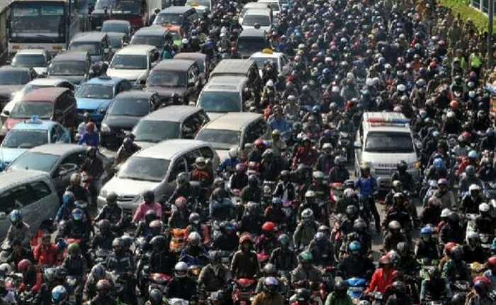 Tắc đường 3 ngày liền khiến 12 người chết ở Indonesia
