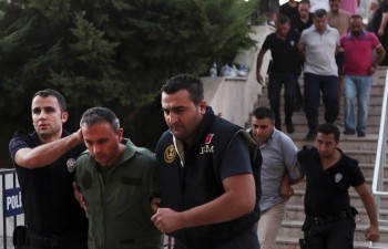 12 tướng và đô đốc Thổ bị bắt vì liên quan đảo chính