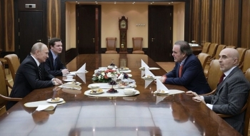 Đạo diễn lừng danh Oliver Stone phỏng vấn Tổng thống Putin về Ukraine