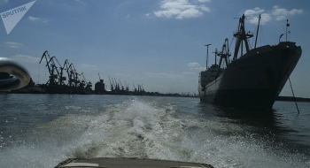 Ukraine bắt một tàu chở dầu của Nga