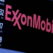 ExxonMobil và Chevron vẫn thận trọng trước sự phục hồi giá dầu