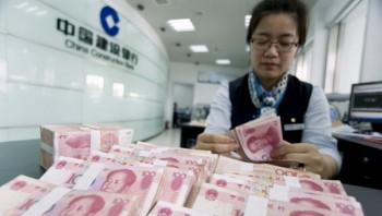 Trung Quốc phá giá đồng tiền, ai bị thiệt?