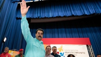 Tổng thống Venezuela có nguy cơ bị phế truất