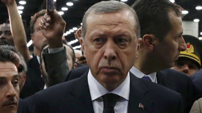 Thổ Nhĩ Kỳ thanh trừng cả giới khoa học, thể thao
