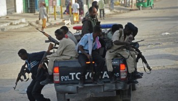 Đánh bom khủng bố kép ở Somalia, 15 người thiệt mạng