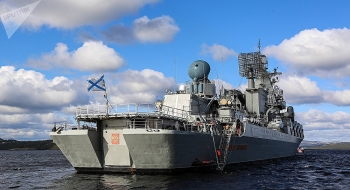 Tàu quân sự Nga bị giám sát chặt khi đi qua biển nước Anh