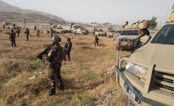 Đấu súng ác liệt giữa Taliban và lính đặc nhiệm Afghanistan bước qua ngày thứ 5