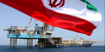 Để đấu với Mỹ, Iran sẽ cho không dầu mỏ?