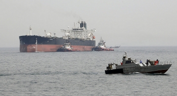Iran tìm giải pháp bán dầu mỏ né trừng phạt của Mỹ