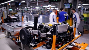 Pháp lập siêu dự án sản xuất pin xe ôtô điện