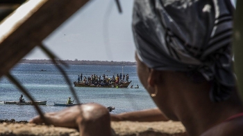 Mozambique: Quân khủng bố chiếm một cảng khí đốt quan trọng