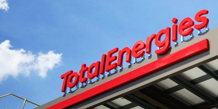 TotalEnergies lên kế hoạch thay bảng hiệu tại các trạm dịch vụ trên toàn thế giới