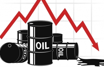 Phân tích nguyên nhân khiến dầu và khí đốt mất giá