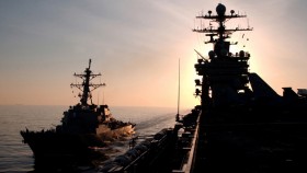 Mỹ điều tàu sân bay hạt nhân hỗ trợ tấn công Syria