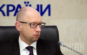 Ukraina điều tra hình sự Thủ tướng Yatsenyuk