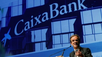 CaixaBank thông báo bán 9,36% cổ phần tại Repsol