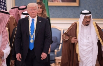 Vua Saudi Arabia thảo luận về dầu mỏ với Tổng thống Mỹ