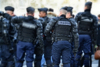 Pháp: Lộ dữ liệu cá nhân của 130.000 hiến binh