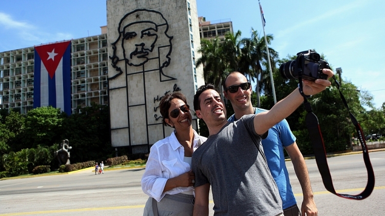 Covid-19: Cuba dự kiến đón khách du lịch trở lại