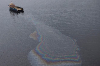 Brazil khẩn trương điều tra nguyên nhân ô nhiễm dầu ở 125 bãi biển