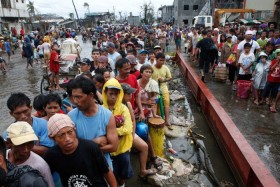 Các nước tăng thêm viện trợ cho Philippines
