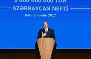 Azerbaijan mừng đón tấn dầu thứ 2 tỷ